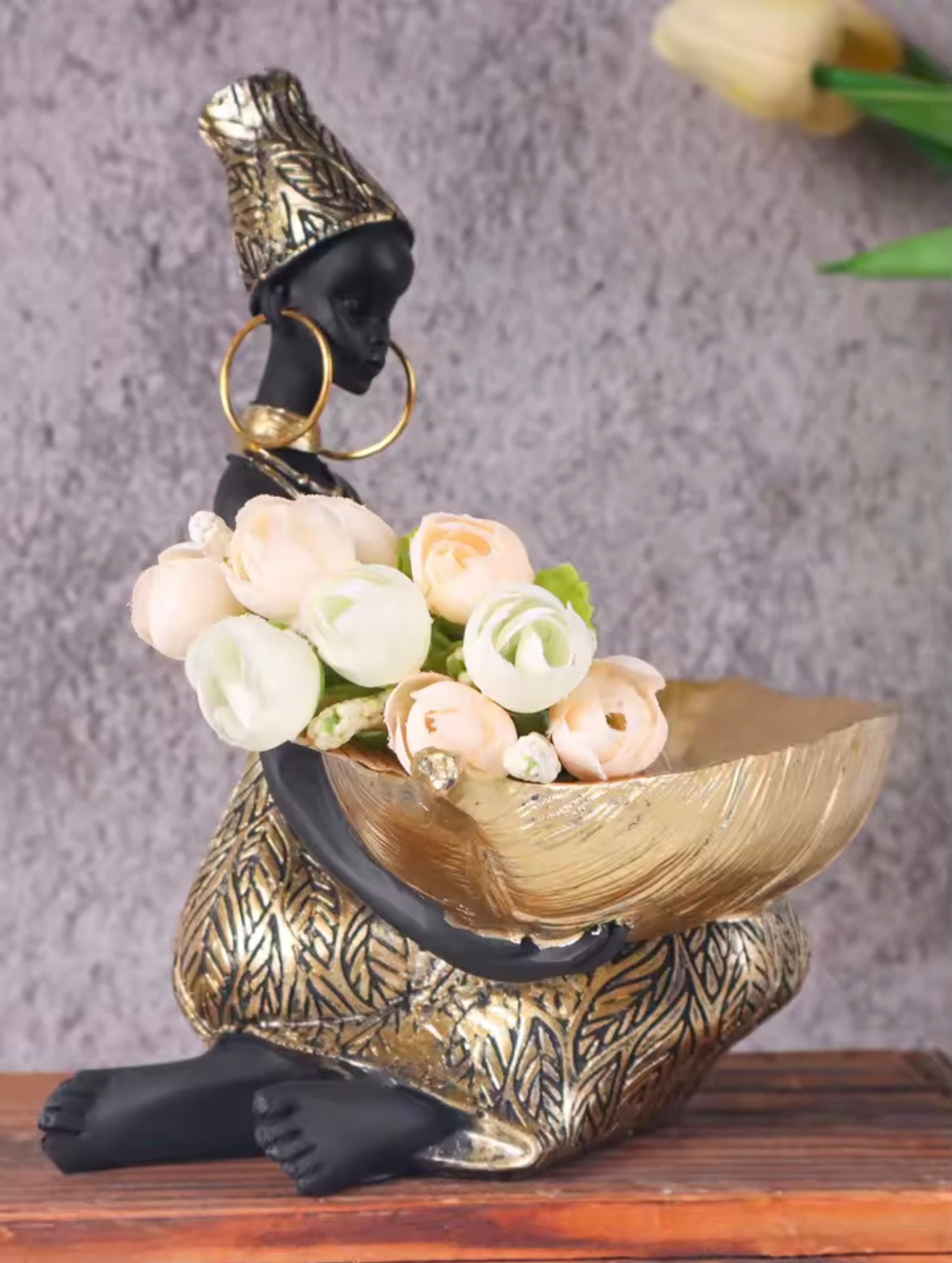 African girl plate sculpture